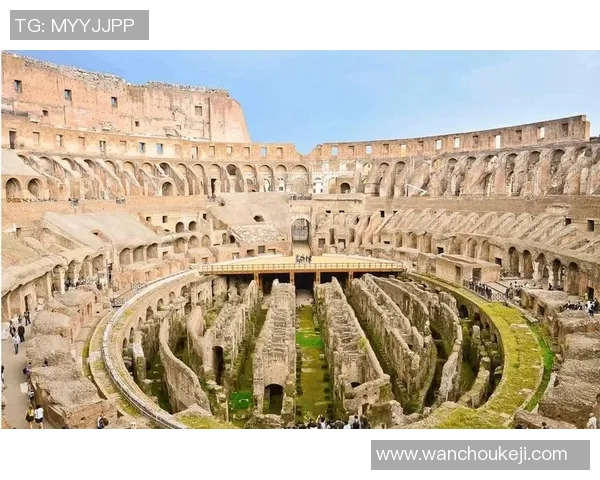 荣耀与悲情交织的罗马城记忆那些年闪耀绿茵的红黄英雄